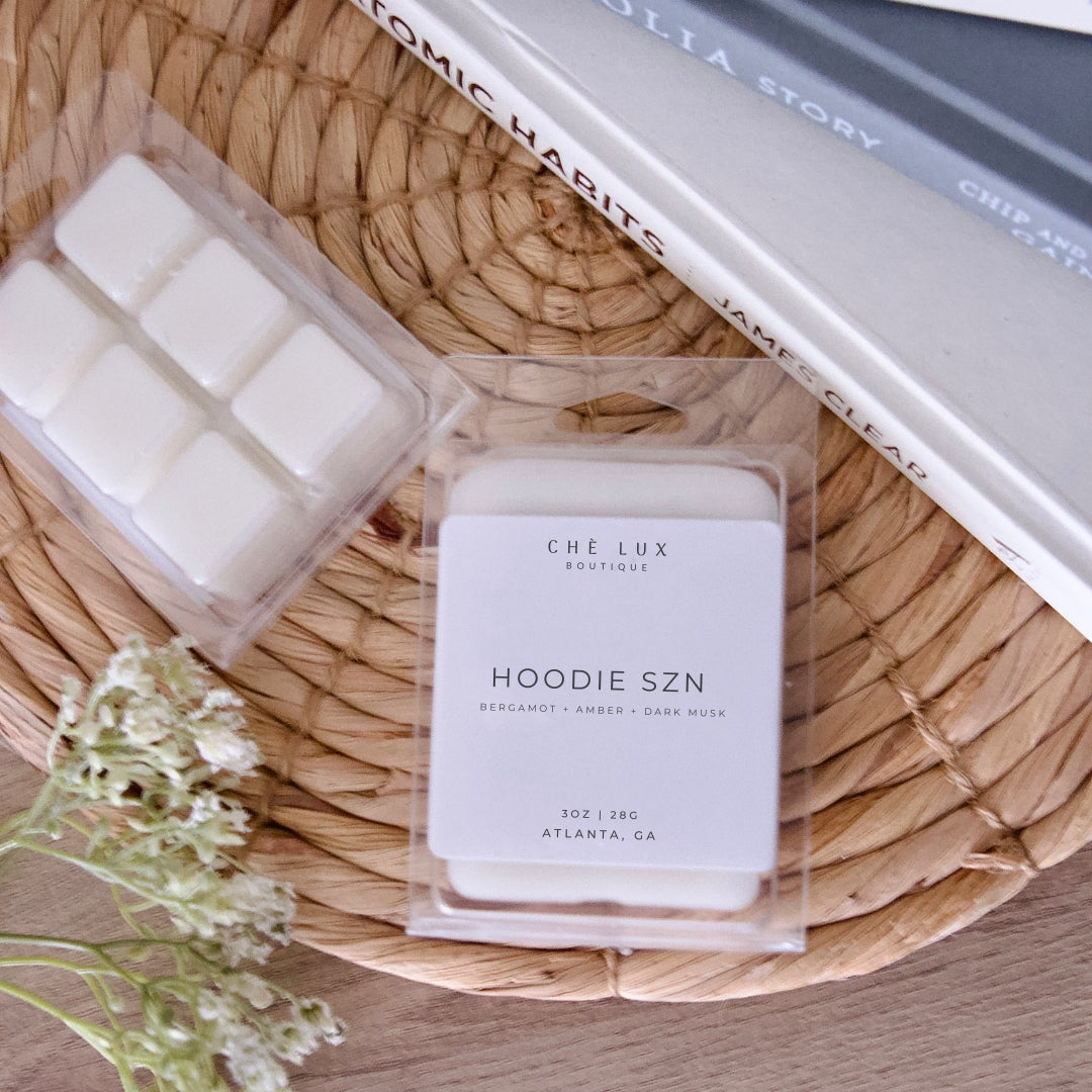 Hoodie SZN is a Masculine & Fresh Fragrance. A rich, soft blend of bergamot and amber with a base of dark musk.  Fragrance Notes: bergamot, amber, dark musk